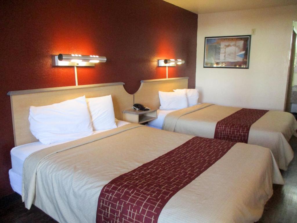 Motel 6-Thousand Palms CA - Rancho Mirage - image 2