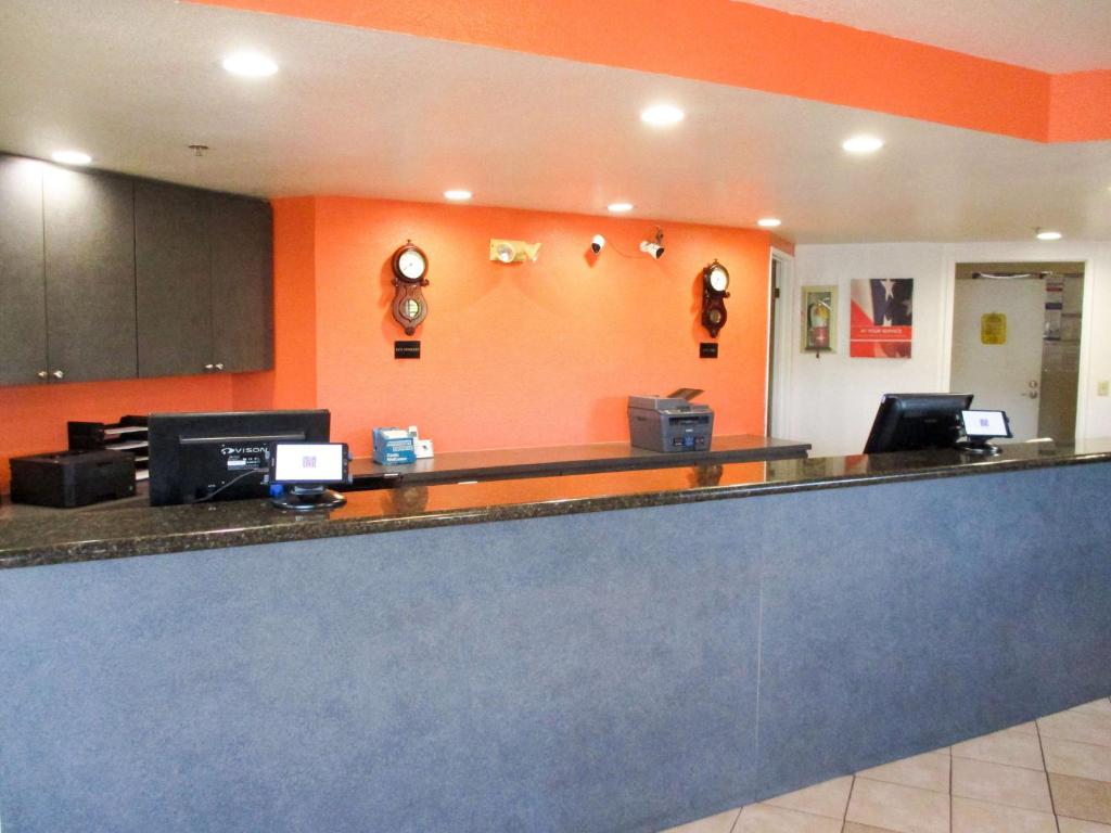 Motel 6-Thousand Palms CA - Rancho Mirage - image 7