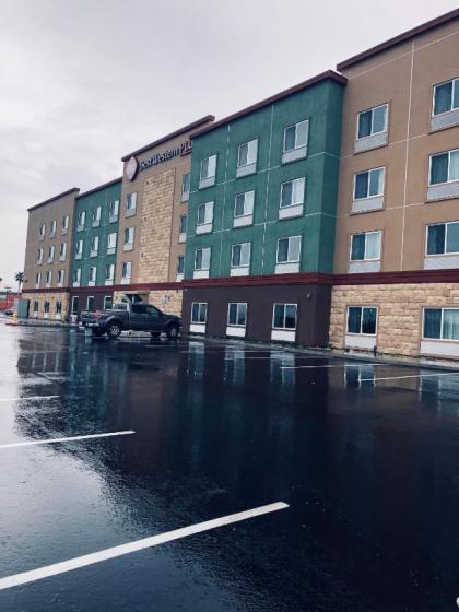 Best Western Plus Desert View Inn & Suites - image 9