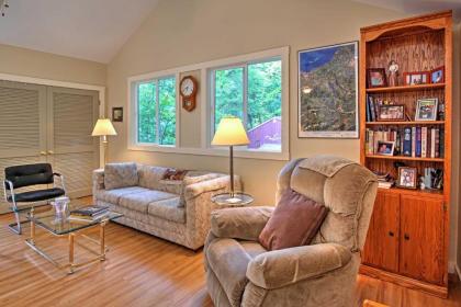 Harbert Cottage and Studio with Porch Half Mile to Beach! - image 12