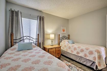 Oceanview Tierra Verde Escape with Balcony and Pool! - image 9