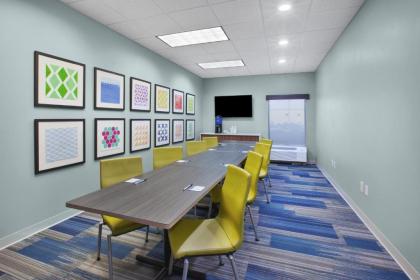 Holiday Inn Express Tiffin an IHG Hotel - image 12