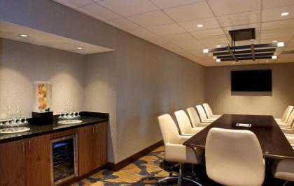 Embassy Suites by Hilton Portland Washington Square - image 20