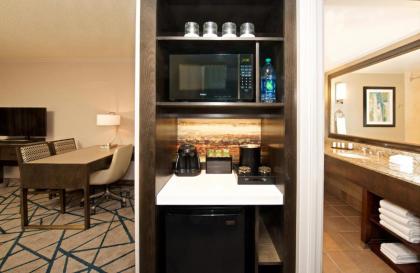 Embassy Suites by Hilton Portland Washington Square - image 5