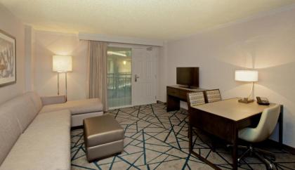 Embassy Suites by Hilton Portland Washington Square - image 7