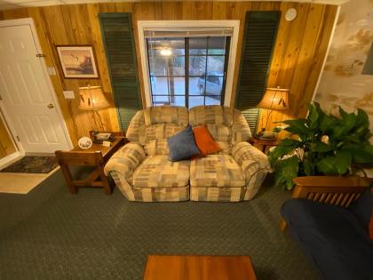 Cascades Inn - image 15