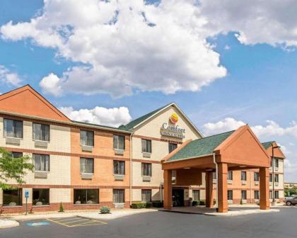 Comfort Inn  Suites near tinley Park Amphitheater tinley Park