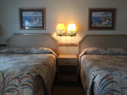 Twin Pine Motel - image 7