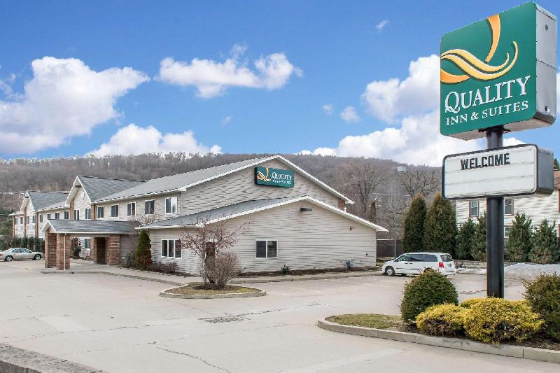 Quality Inn & Suites Titusville - main image