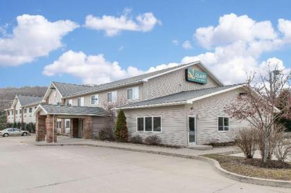 Quality Inn & Suites Titusville - image 11