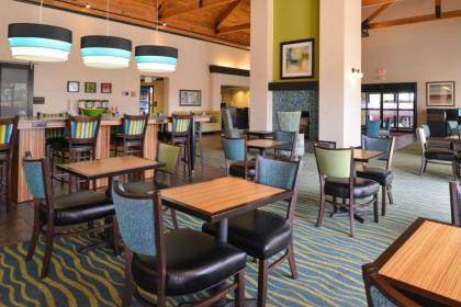 Hampton Inn & Suites Toledo - North - image 13
