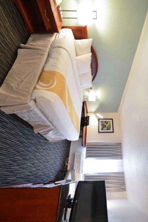 Quality Inn Alexis Rd - image 6