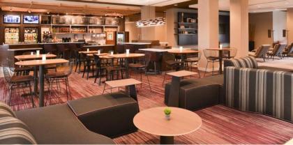 Courtyard by Marriott Toledo North - image 5