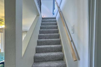Lakefront Cottage 6 Miles to Downtown Toledo! - image 2