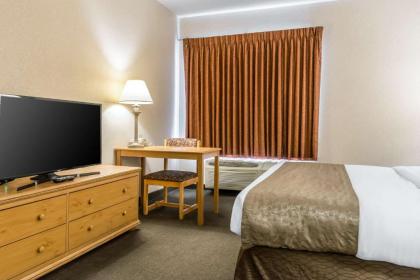 Rodeway Inn & Suites Tomahawk - image 12