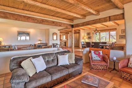 Zen Retreat with Guest Home and View 13mi to town tombstone Arizona
