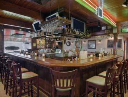 Howard Johnson Hotel - Toms River