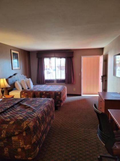 National 9 Inn Tonopah - image 10