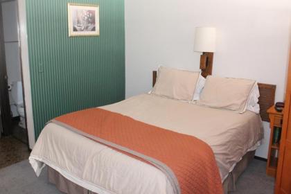 Jim Butler Inn & Suites - image 10