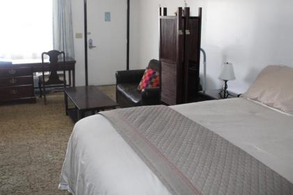 Jim Butler Inn & Suites - image 14