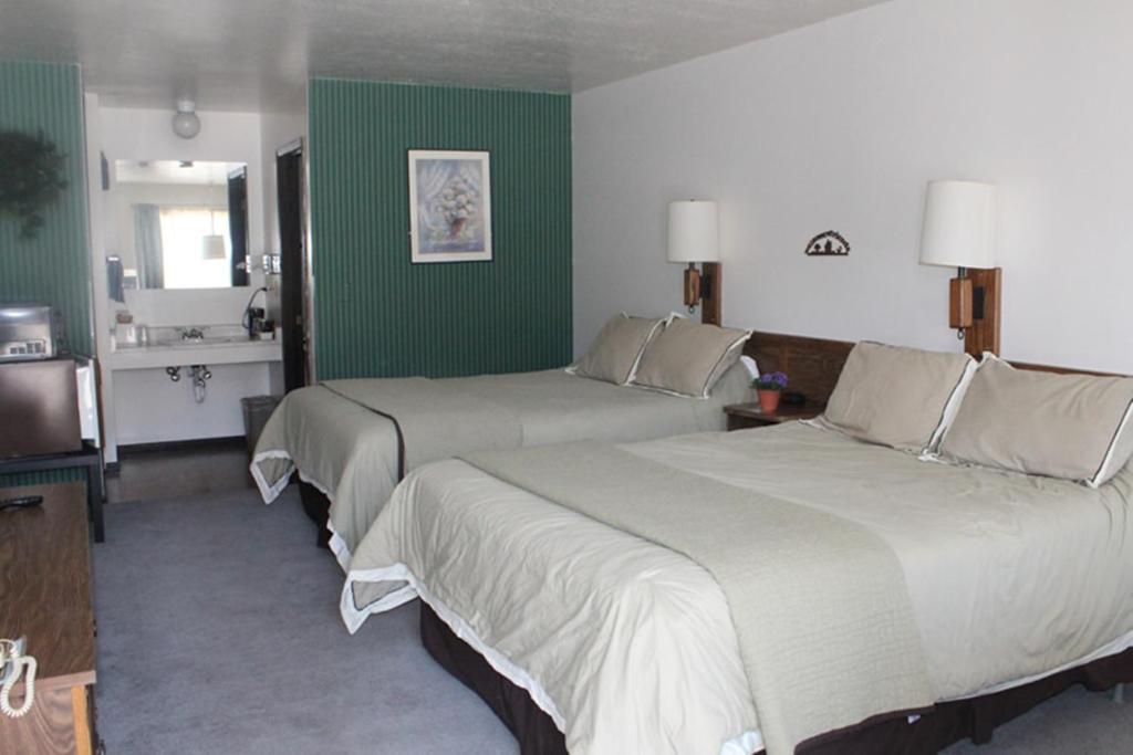 Jim Butler Inn & Suites - image 5