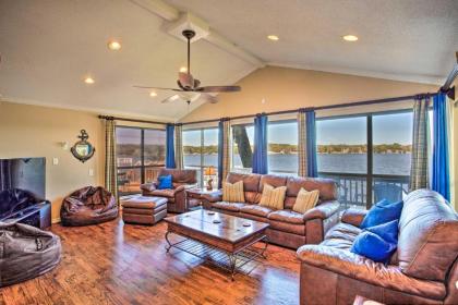 Waterfront Home in Tool with Dock Fire Pit and Patio! - image 4