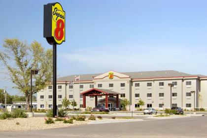 Super 8 by Wyndham topeka at Forbes Landing