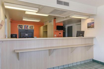 Motel 6-Topeka KS - Northwest - image 8