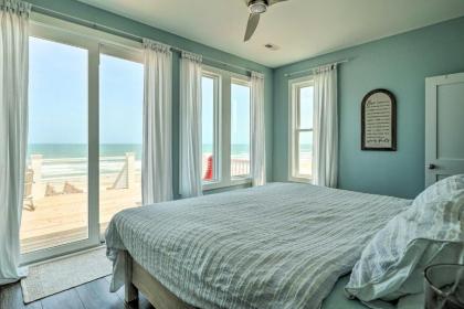 Beachfront Oasis 2 Huge Decks BBQ and Views! - image 10