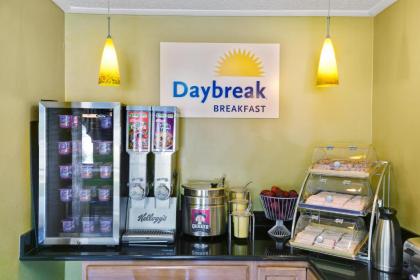 Days Inn by Wyndham Torrington - image 10