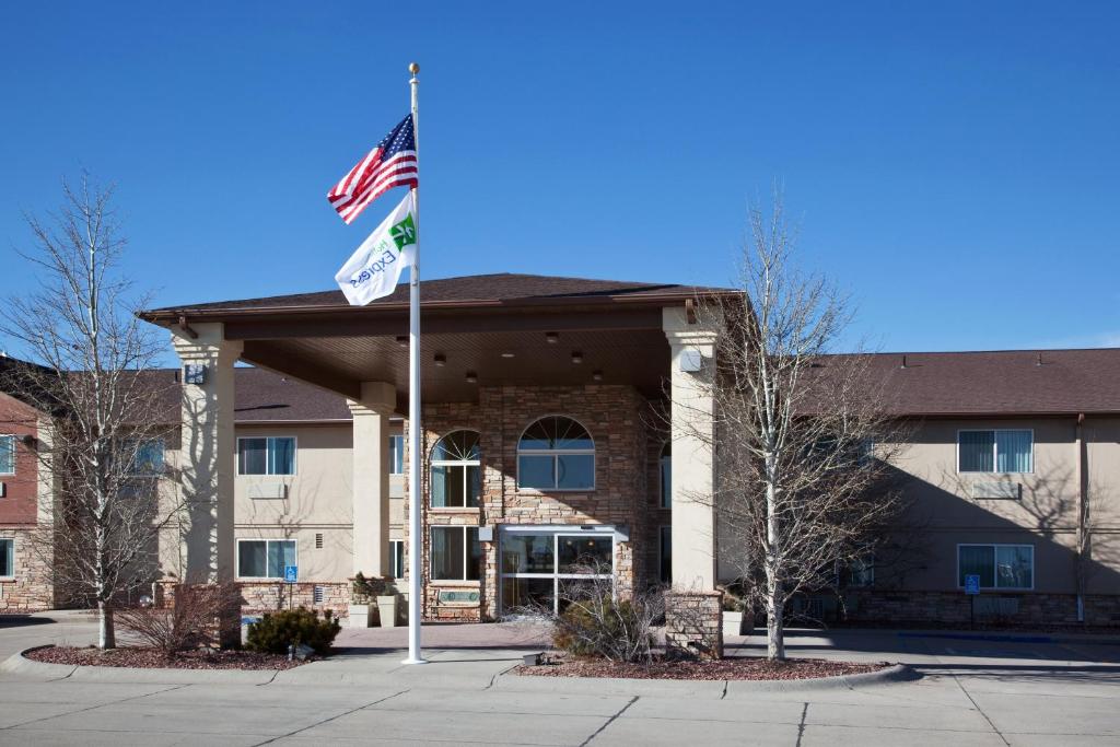 Holiday Inn Express Hotel & Suites Torrington an IHG Hotel - main image