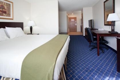 Holiday Inn Express Hotel & Suites Torrington an IHG Hotel - image 12