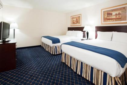 Holiday Inn Express Hotel & Suites Torrington an IHG Hotel - image 8
