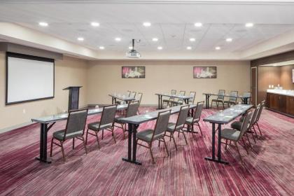 Courtyard by Marriott Wayne Fairfield - image 11