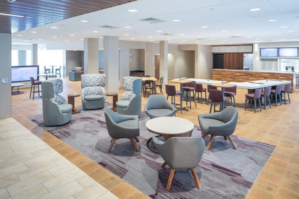 Courtyard by Marriott Wayne Fairfield - image 6