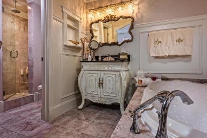 Cameo Heights Mansion - image 9