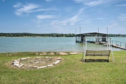 Rustic Lake Buchanan Hideaway with Game Room and Grill