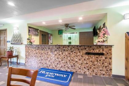 Rodeway Inn - image 8