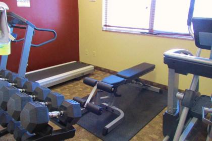 Crystal Springs Inn and Suites - image 10