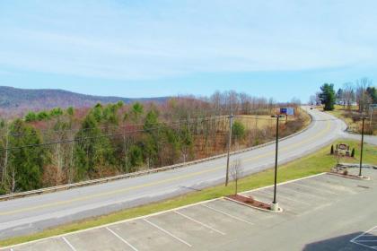 Crystal Springs Inn and Suites - image 13