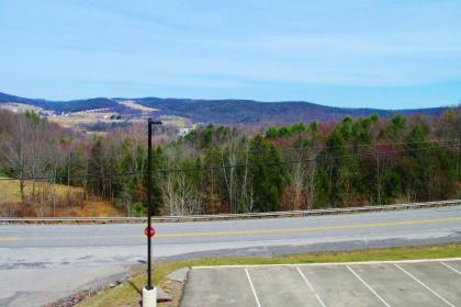Crystal Springs Inn and Suites - image 14