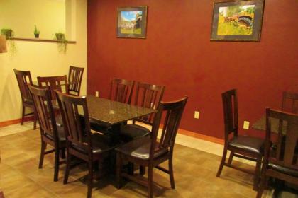 Crystal Springs Inn and Suites - image 7