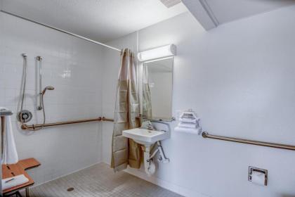 Motel 6-Tracy CA - image 2