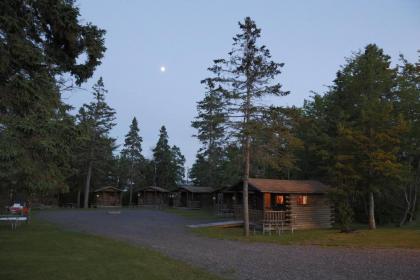 Narrows too Camping Resort Cabin 6 Maine