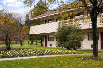 Red Roof Inn Philadelphia - Trevose - image 7
