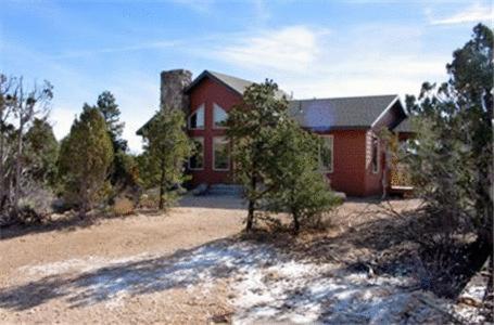 Stone Canyon Inn - main image