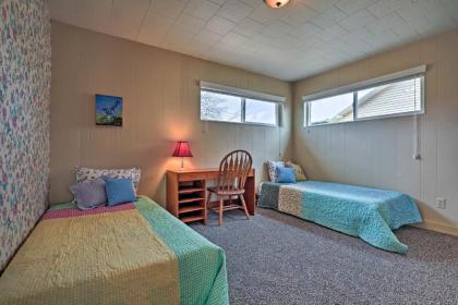 Tropic Family House - 10 Miles to Bryce Canyon! - image 2