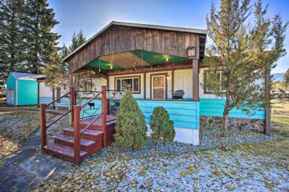 Woodsy Riverfront Retreat in trout Creek montana