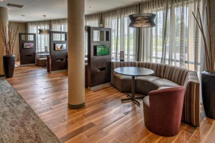 Courtyard by Marriott Troy - image 14