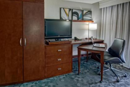 Courtyard by Marriott Troy - image 2